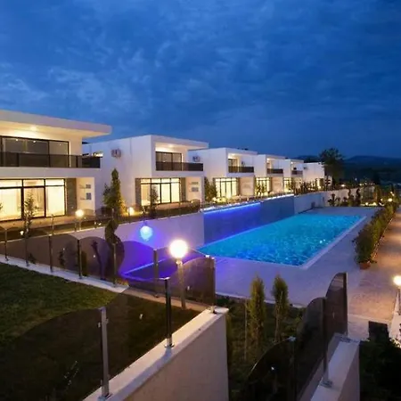 Beverly Hills Adavillas Deluxe 빌라